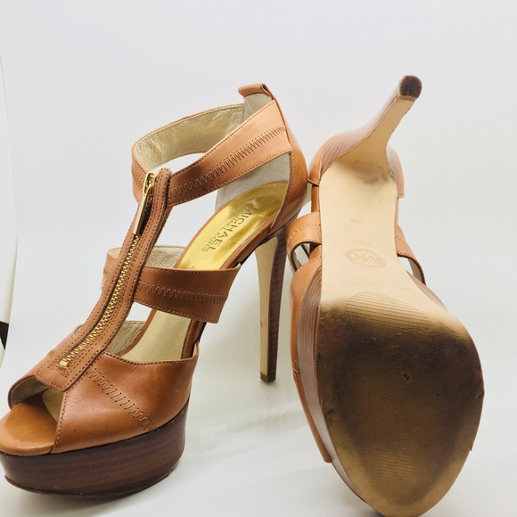 🎉Sale🎉Michael Kors Brown Leather Stiletto - Picture 4 of 8